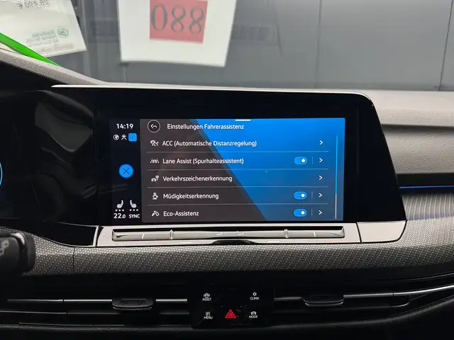 Volkswagen Golf view 24