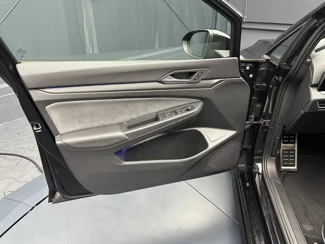 Volkswagen Golf view 13