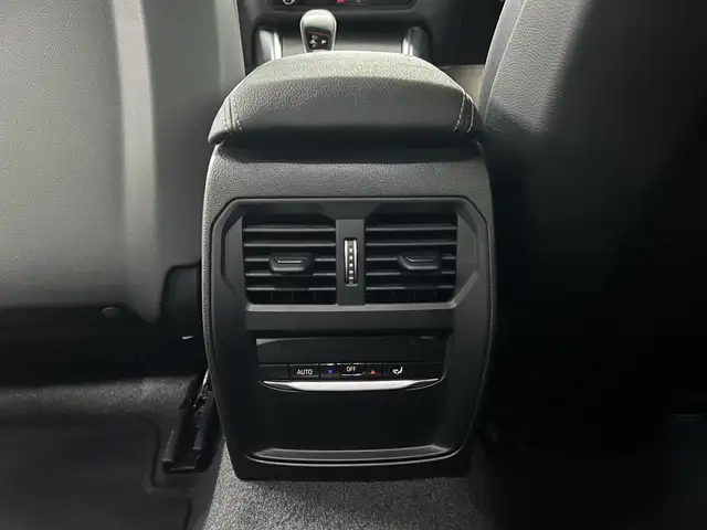 BMW M2 view 24