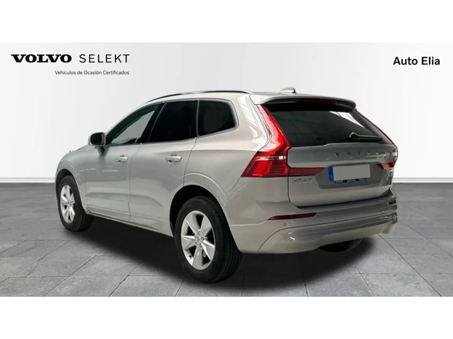 Volvo XC60 B4 Core FWD Aut. Plateado - 2
