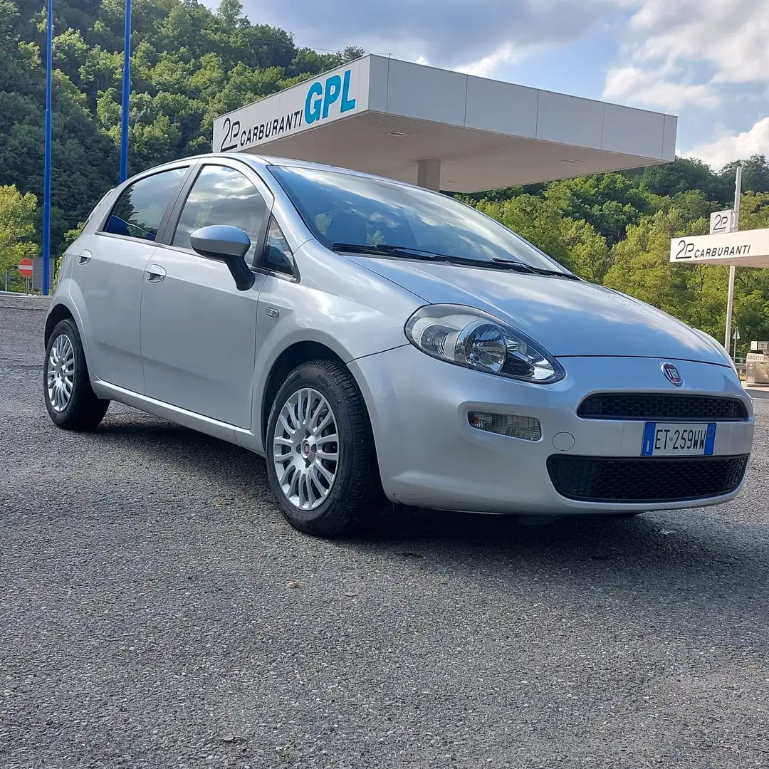 Fiat Punto Evo street - 1