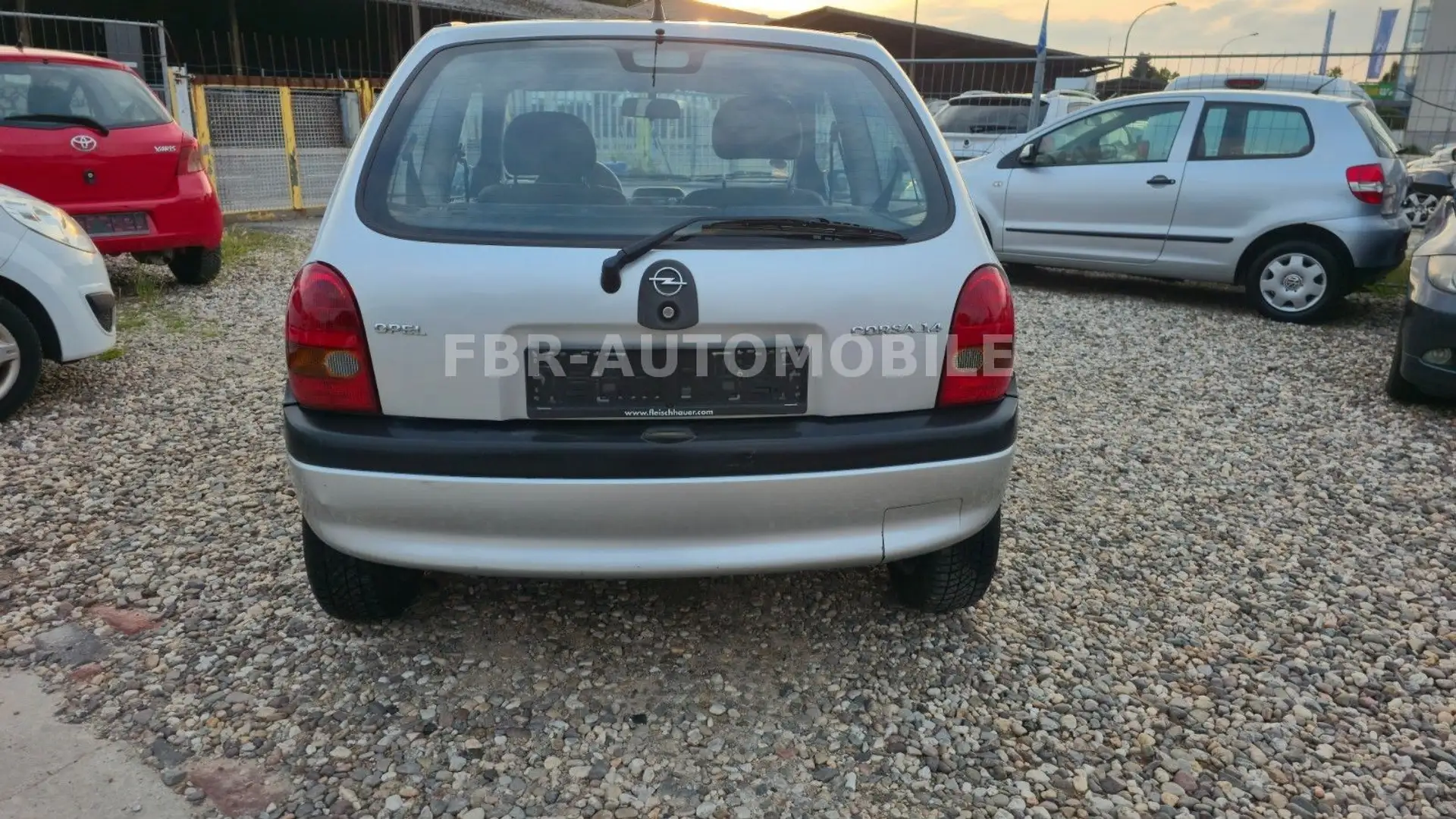 Opel Corsa OPEL Corsa B -1.4 Grau - 2