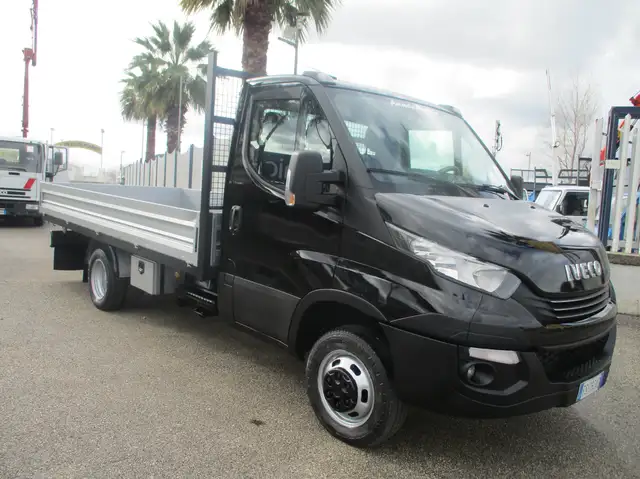 Iveco Daily 35C21 3000 210CV E6 HY-MATIC CASSONE F. DA 4.40 M