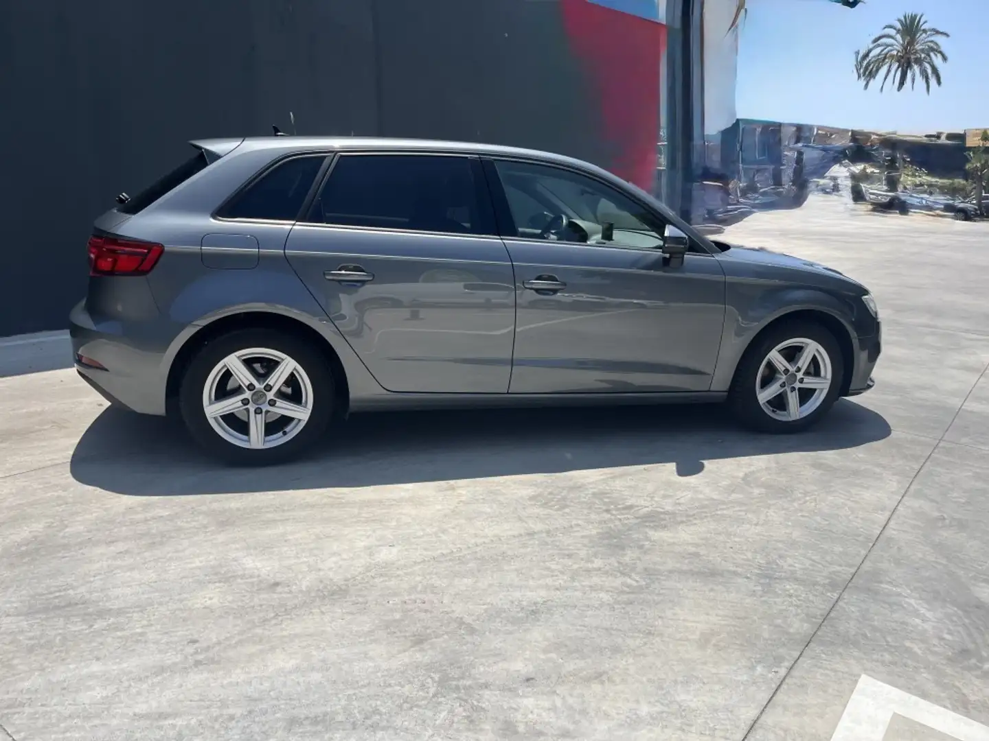 Audi A3 Sedán 30 TFSI S line S tronic Gris - 1