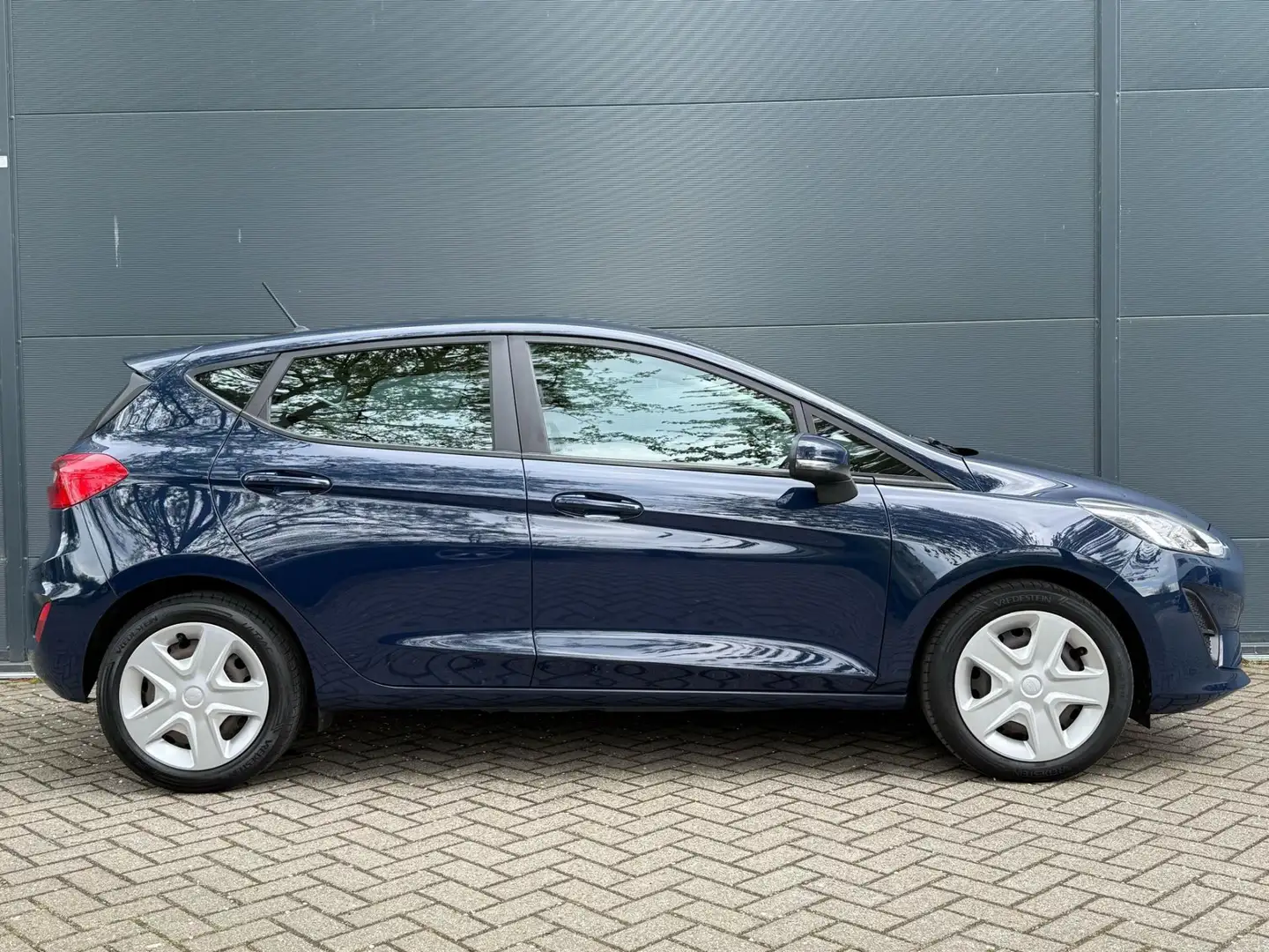 Ford Fiesta 1.1 Trend AIRCO | ELEK RAMEN | 107107KM | NWE APK Blauw - 2