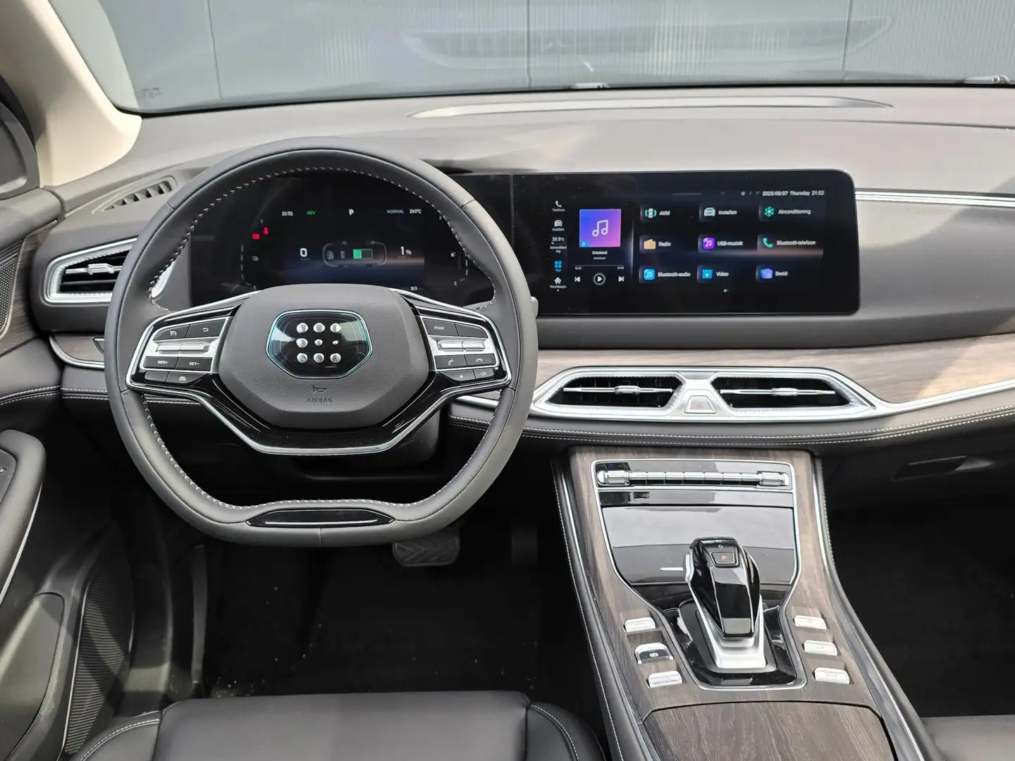 DFSK E5 1.5 PHEV L2 Panorama/360° Camera/7-persoons Schwarz - 2