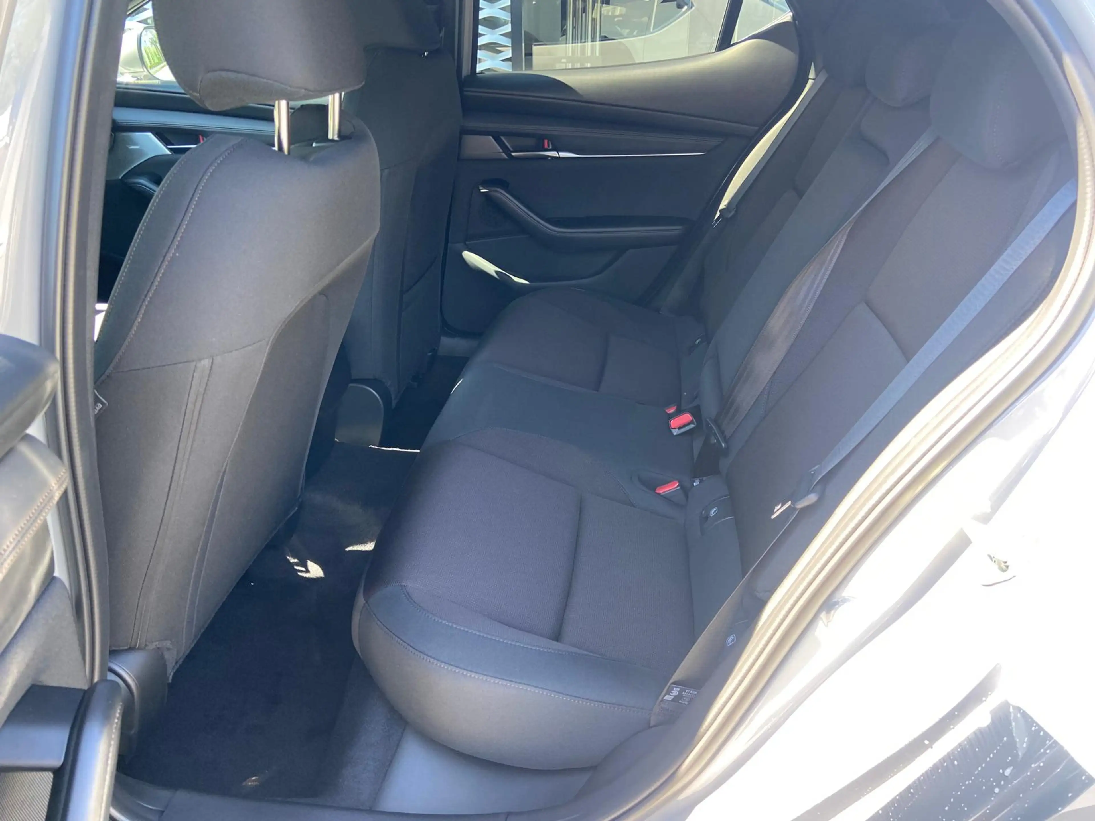 Mazda 3 2.0L e-SKYACTIV X 186ps — photo 11