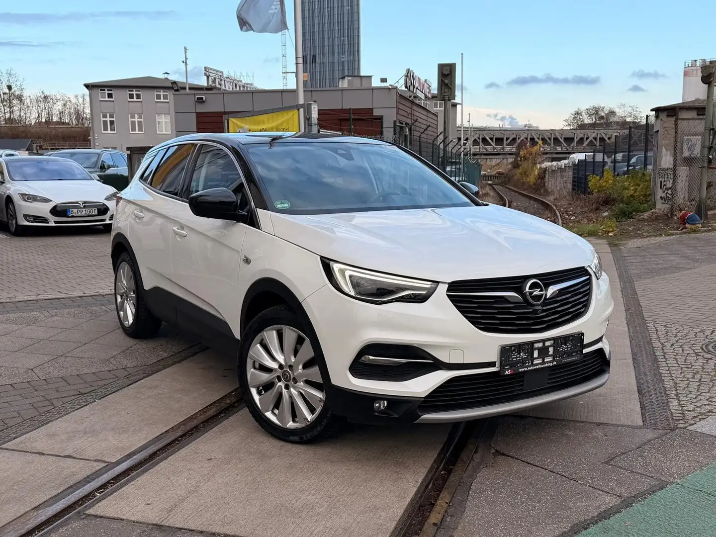 Opel Grandland X Ultimate TOP*Pano*Leder*360°*LED* Blanc - 2