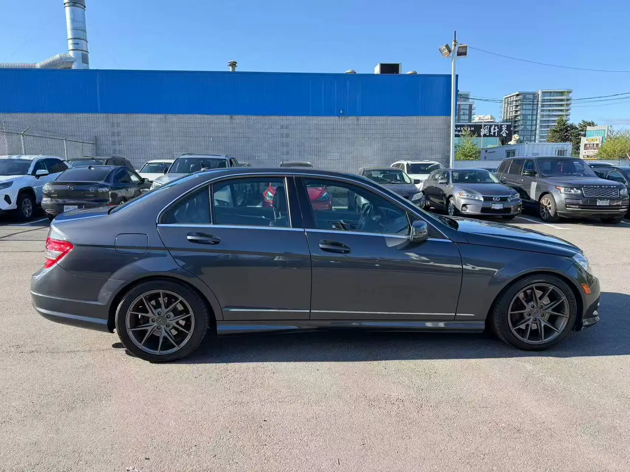 Mercedes-Benz C-Class снимка Mercedes-Benz C-Class