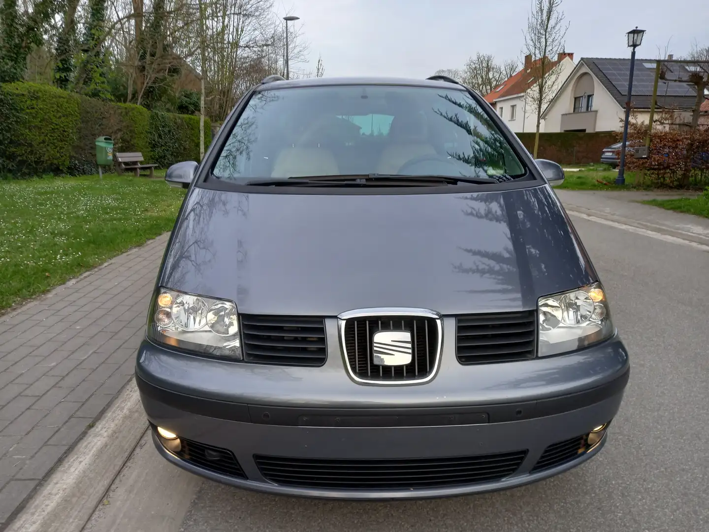 SEAT Alhambra 1.9 TDi Reference 7 Places Gri - 2