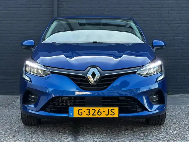 Renault Clio view 3