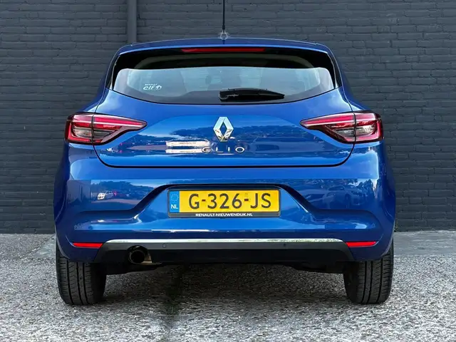 Renault Clio view 6