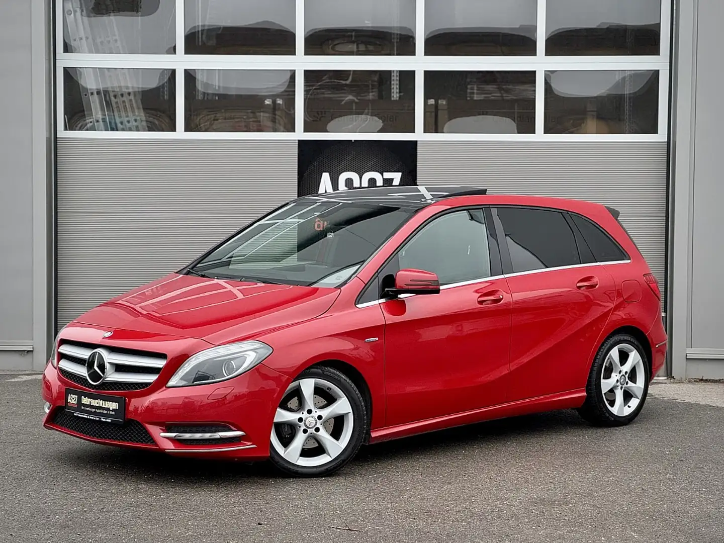 Mercedes-Benz B 180 CDI BlueEfficiency DPF Rot - 1
