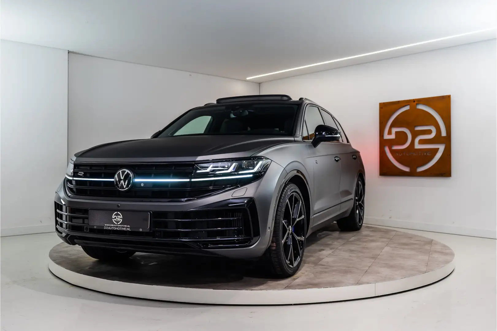 Volkswagen Touareg 3.0 TSi eHybrid 4MOTION R 463PK | JUNI 2024 | VOL Grijs - 1
