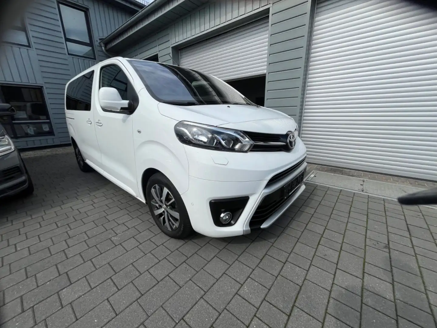 Toyota Proace Verso L2 Family Comfort Blanc - 1
