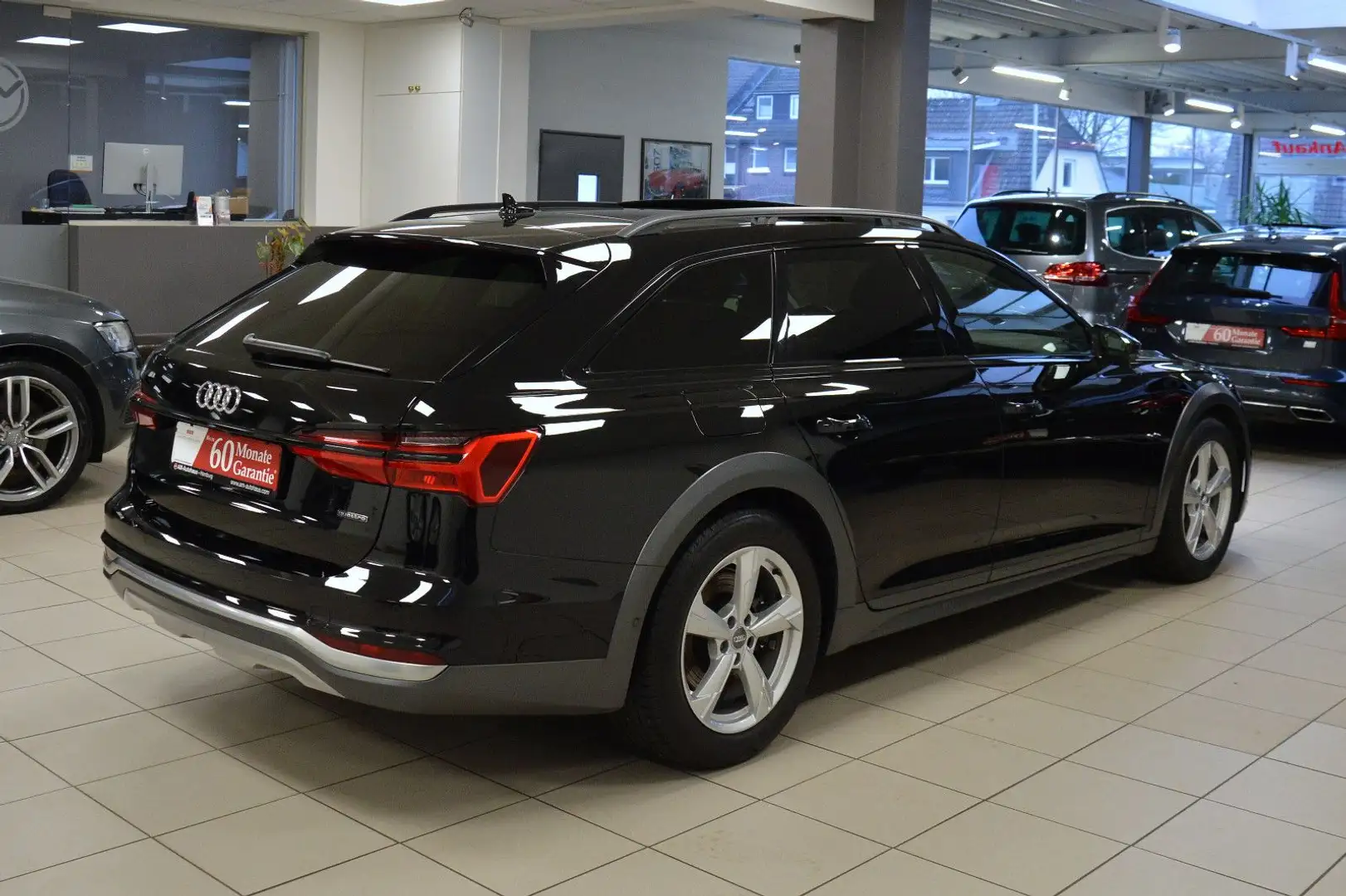 Audi A6 allroad Quattro 45TDI *PanoSD*AHK*ACC*B&O* Černá - 2