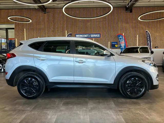 Hyundai Tucson view 16