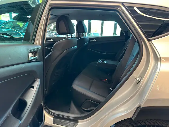 Hyundai Tucson view 30