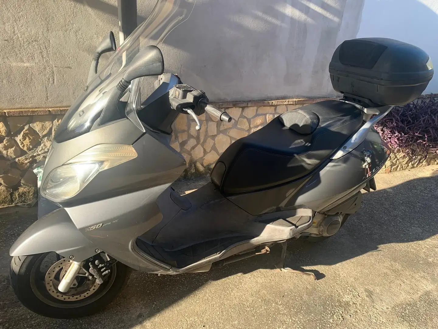 Aprilia Atlantic 250 Sprint Grau - 2