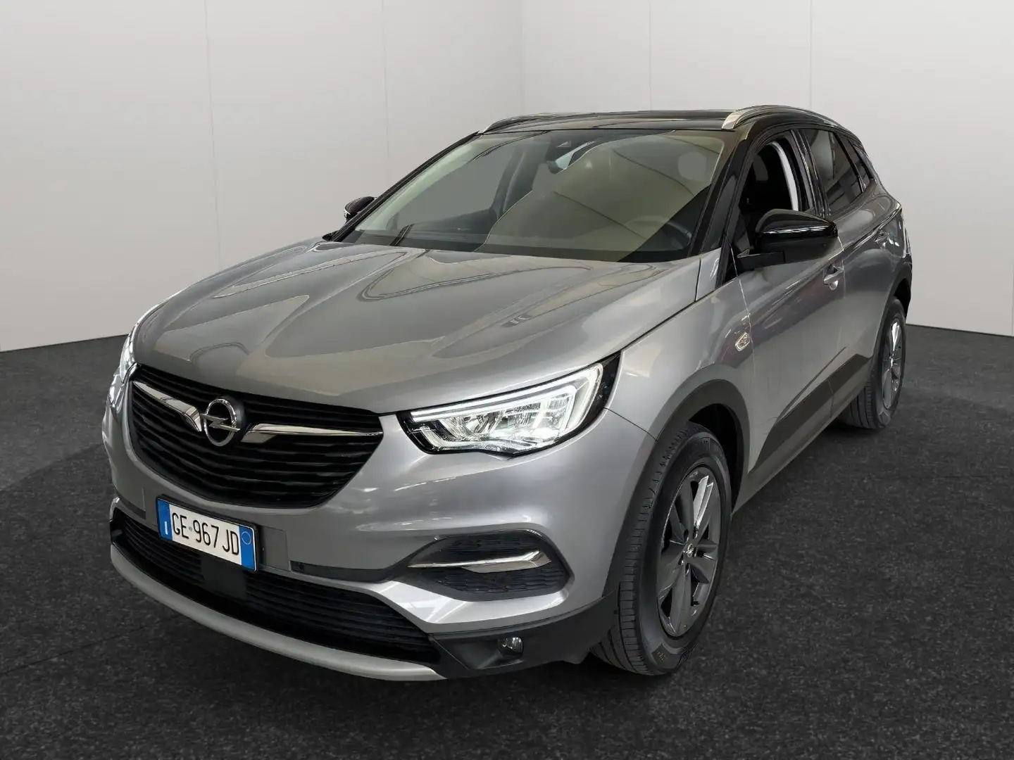 Opel Grandland X 1.5 diesel Ecotec 130cv Design Line Gris - 1