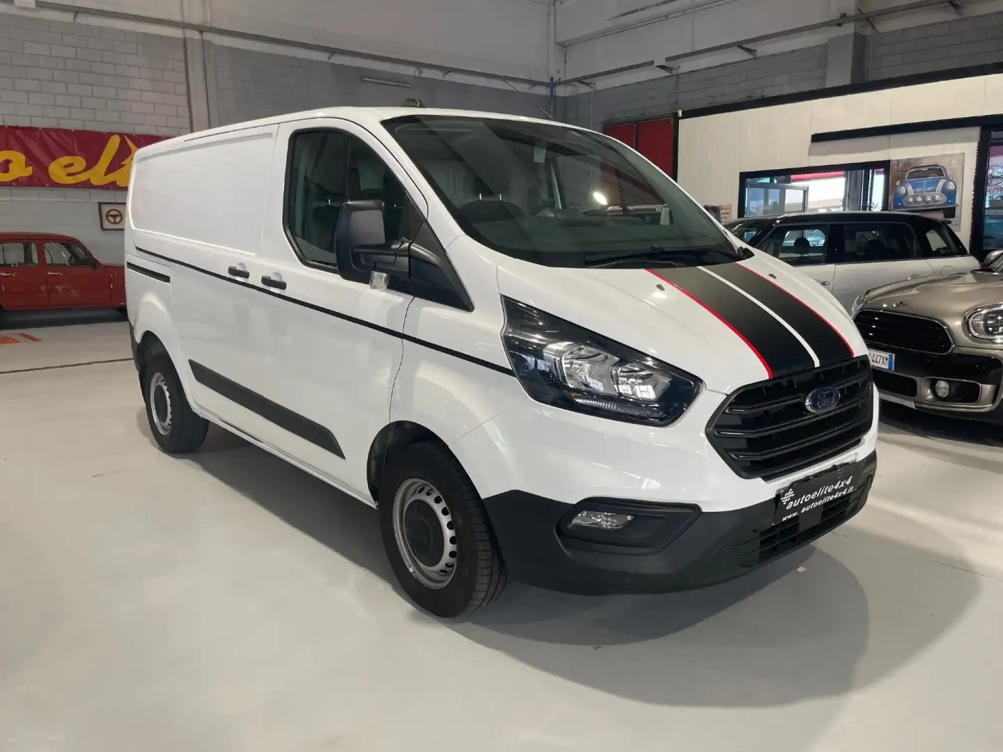 Ford Transit Custom 260 2.0 EcoBlue PC Furgone Entry Bianco - 2