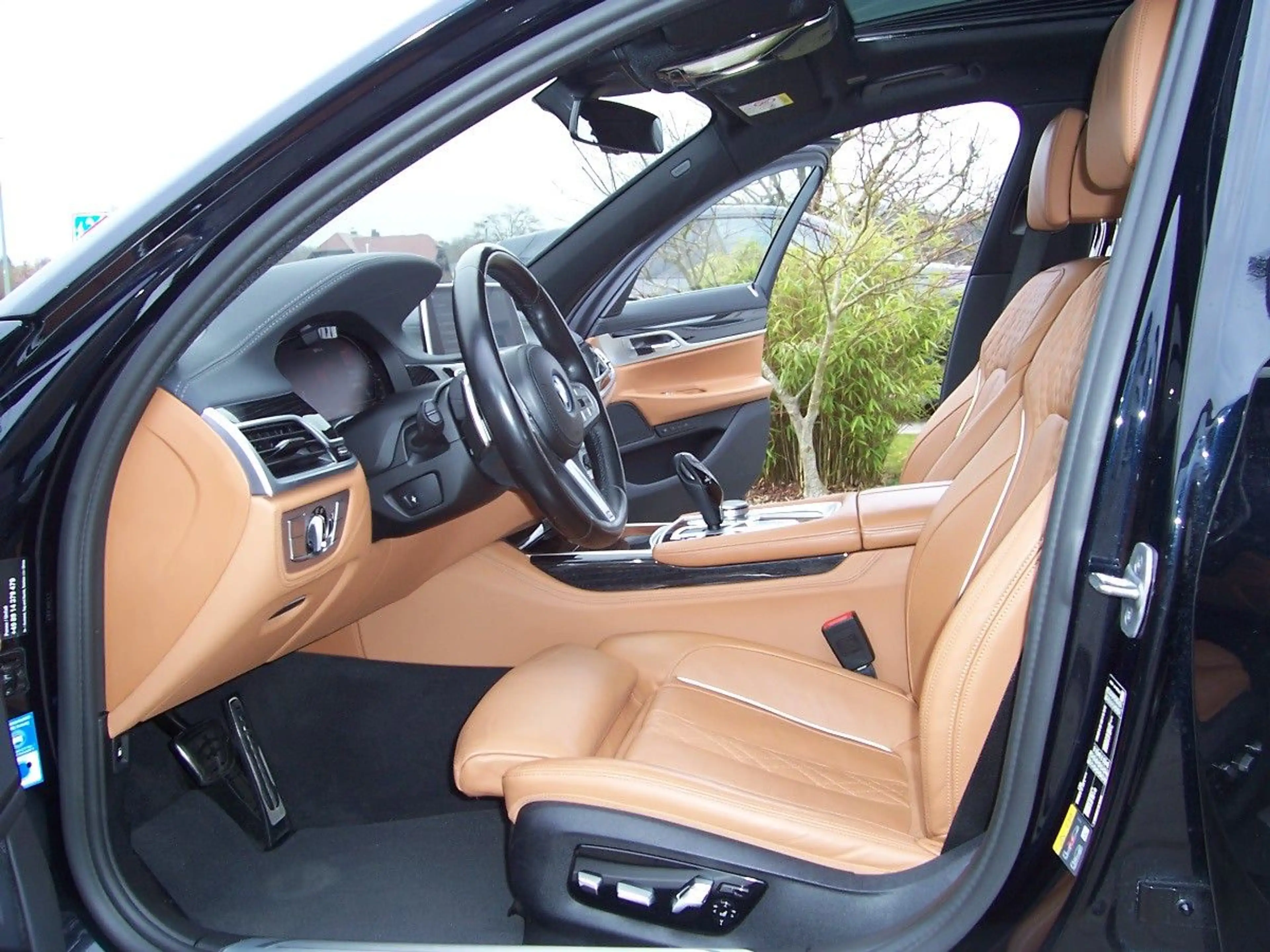 BMW 745 Le xDrive M Sportpaket Soft/ACC/360°/Laser — photo 8