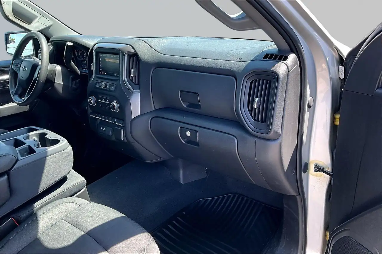 Chevrolet Silverado 1500 снимка Chevrolet Silverado 1500