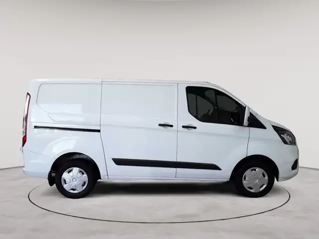 Ford Transit view 3