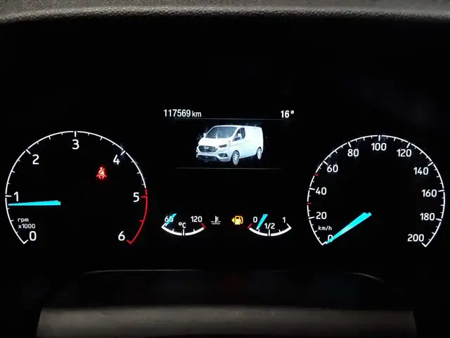 Ford Transit view 11