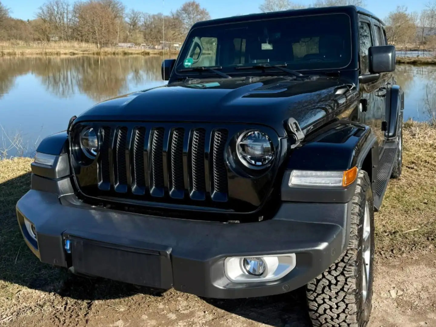 Jeep Wrangler Wrangler Unlimited 2.2 CRDi Hardtop AWD Automatik Schwarz - 2