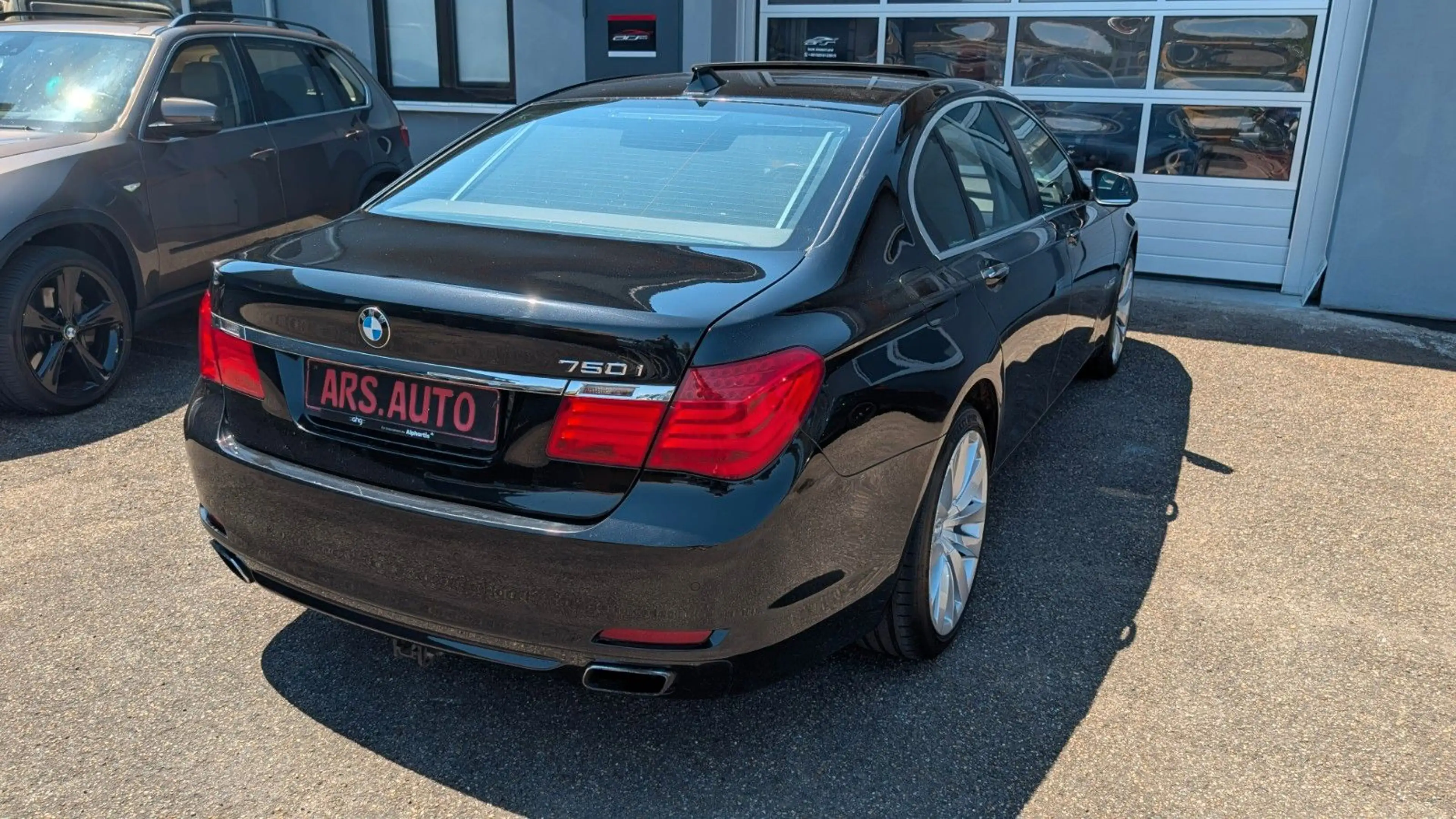 BMW 750 i xDrive Head-Up ACC Soft-Close 4xSHZ Komf-S. — photo 4