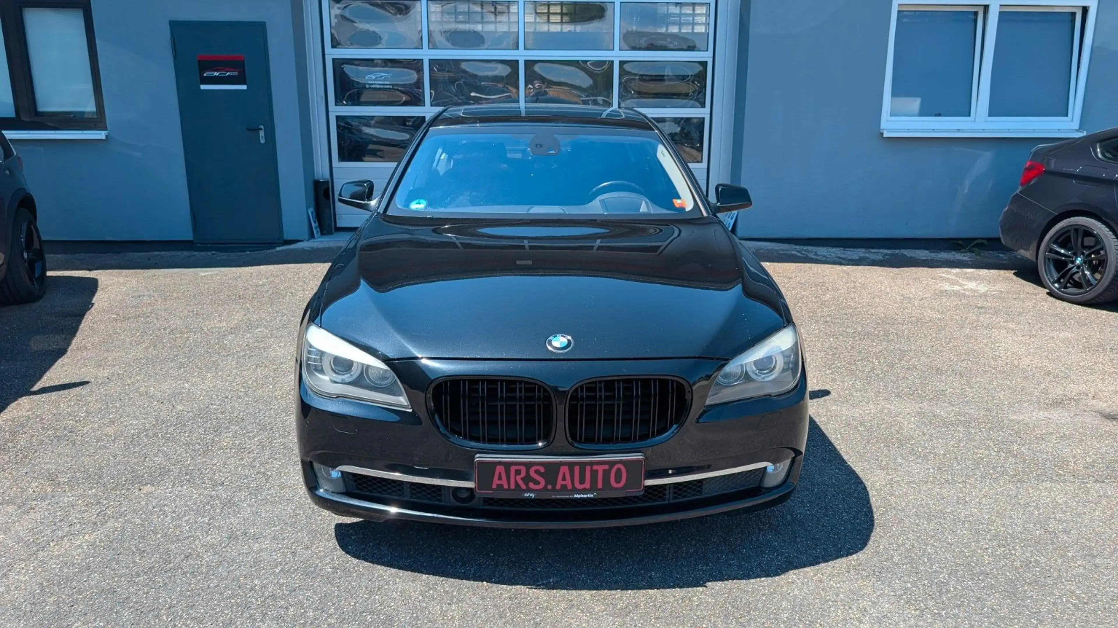 BMW 750 i xDrive Head-Up ACC Soft-Close 4xSHZ Komf-S. — photo 9