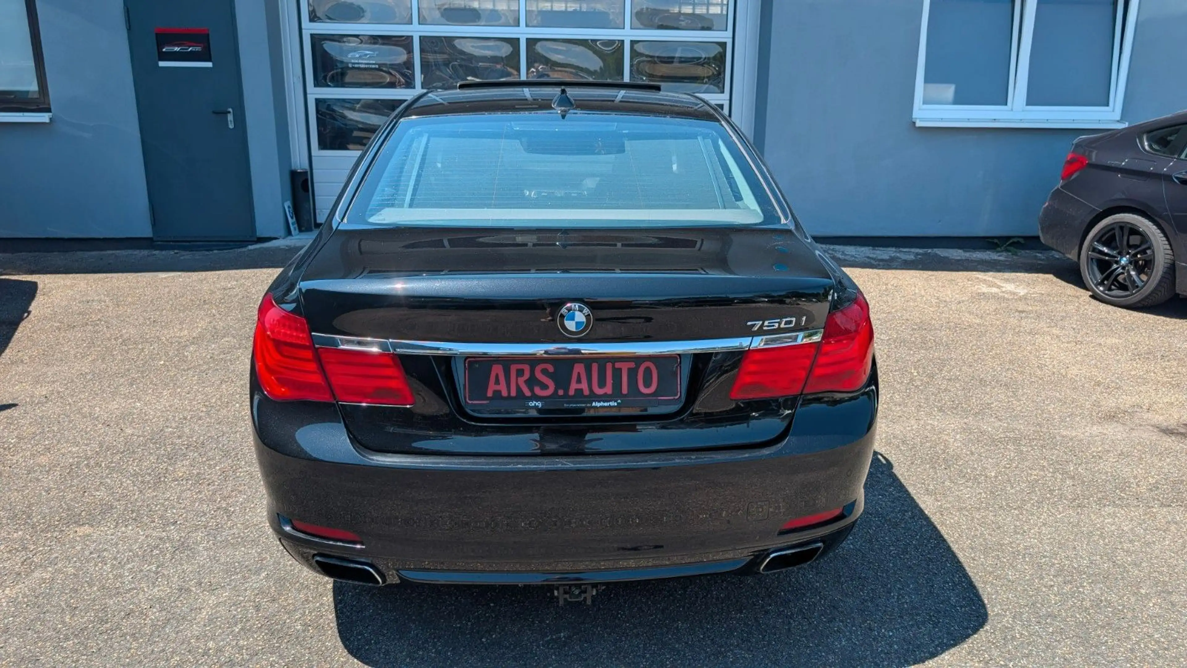 BMW 750 i xDrive Head-Up ACC Soft-Close 4xSHZ Komf-S. — photo 11