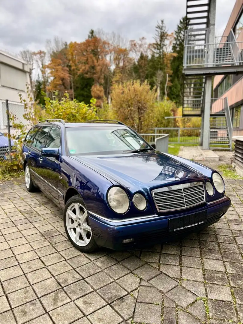 Mercedes-Benz E 200 ELEGANCE Violett - 1