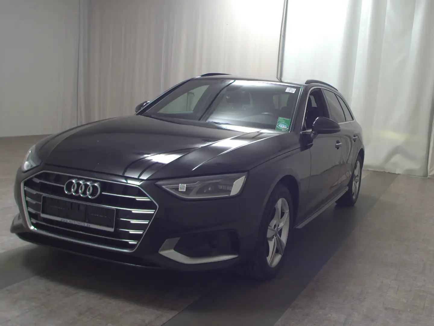 Audi A4 Avant 35 TDI advanced Navi LED RFK Shz AHK Schwarz - 2