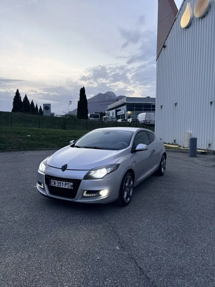 Renault Megane MÃ©gane III CoupÃ© dCi 165 FAP GT