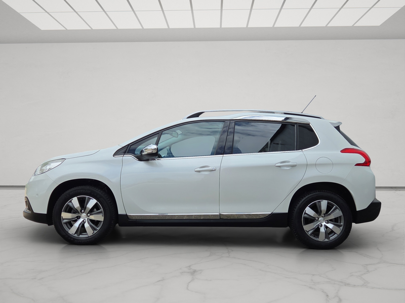 Peugeot 2008 1.2 PureTech Allure — photo 7
