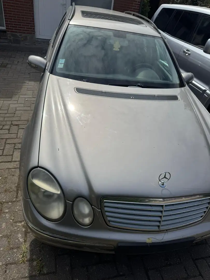 Mercedes-Benz E 220 E 220 CDI Automatik Avantgarde DPF Beige - 1