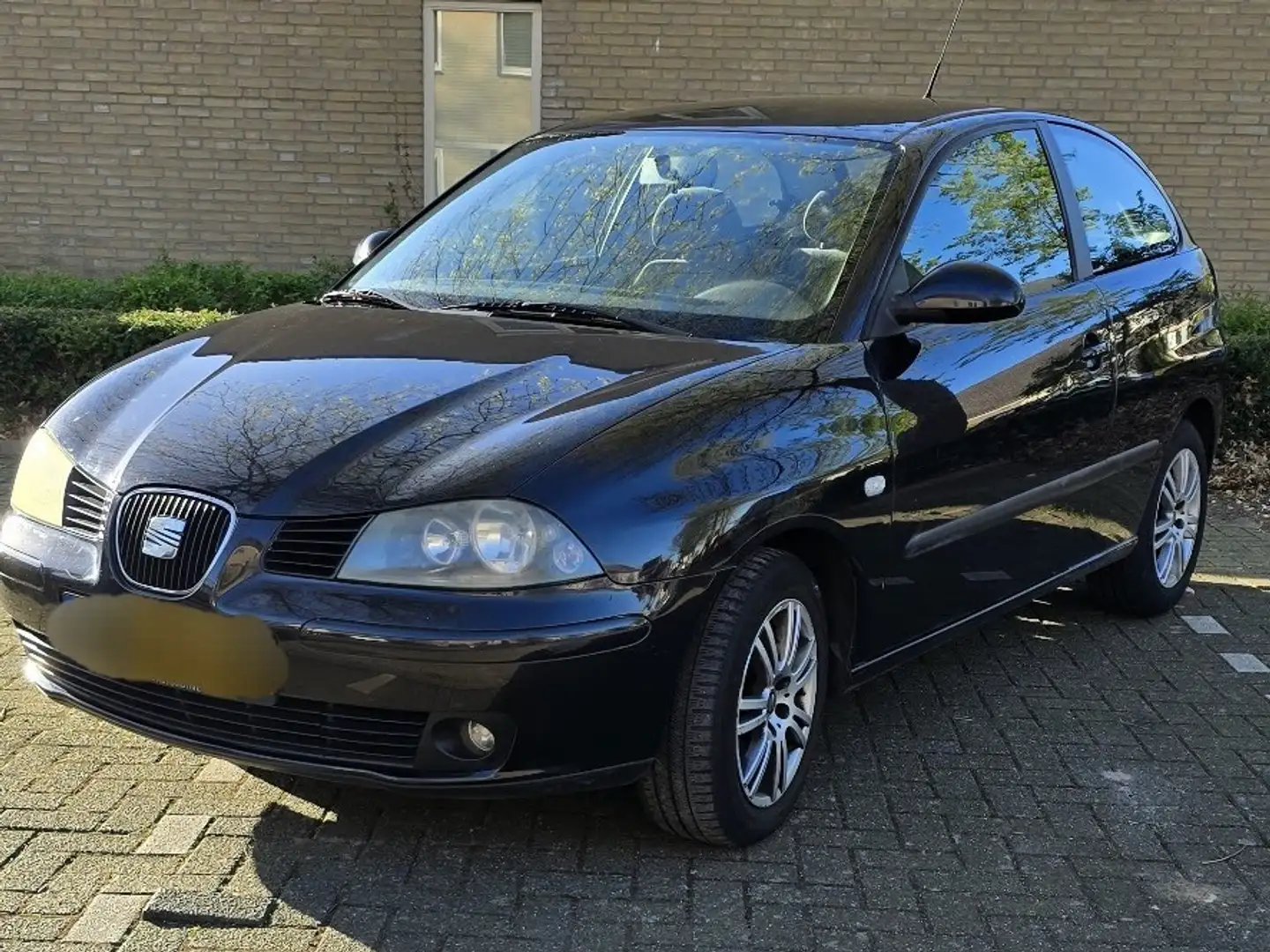 SEAT Ibiza 1.4 16V Signo Zwart - 1