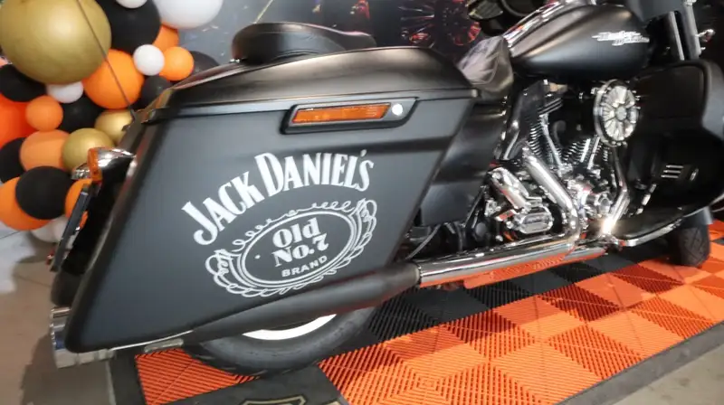 Harley-Davidson Street Glide - foto 7