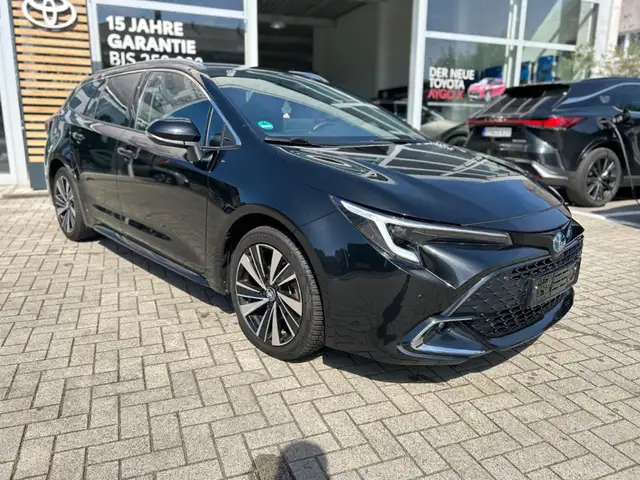 Toyota Corolla TS Hybrid Teamplayer Navi LED ACC SHZ Apple CarPla