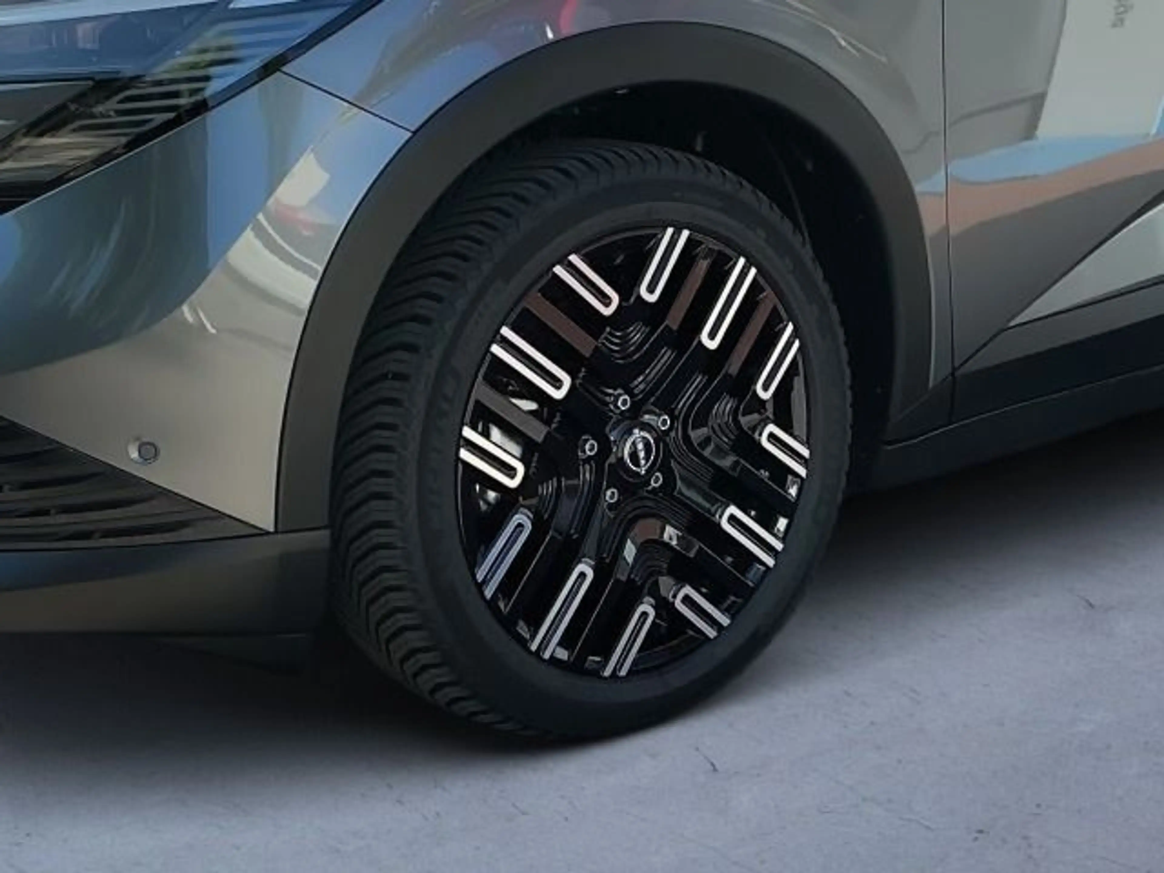 Nissan Leaf 75 kWh Evolve 2Farben*Ganzjahresreifen* — photo 6