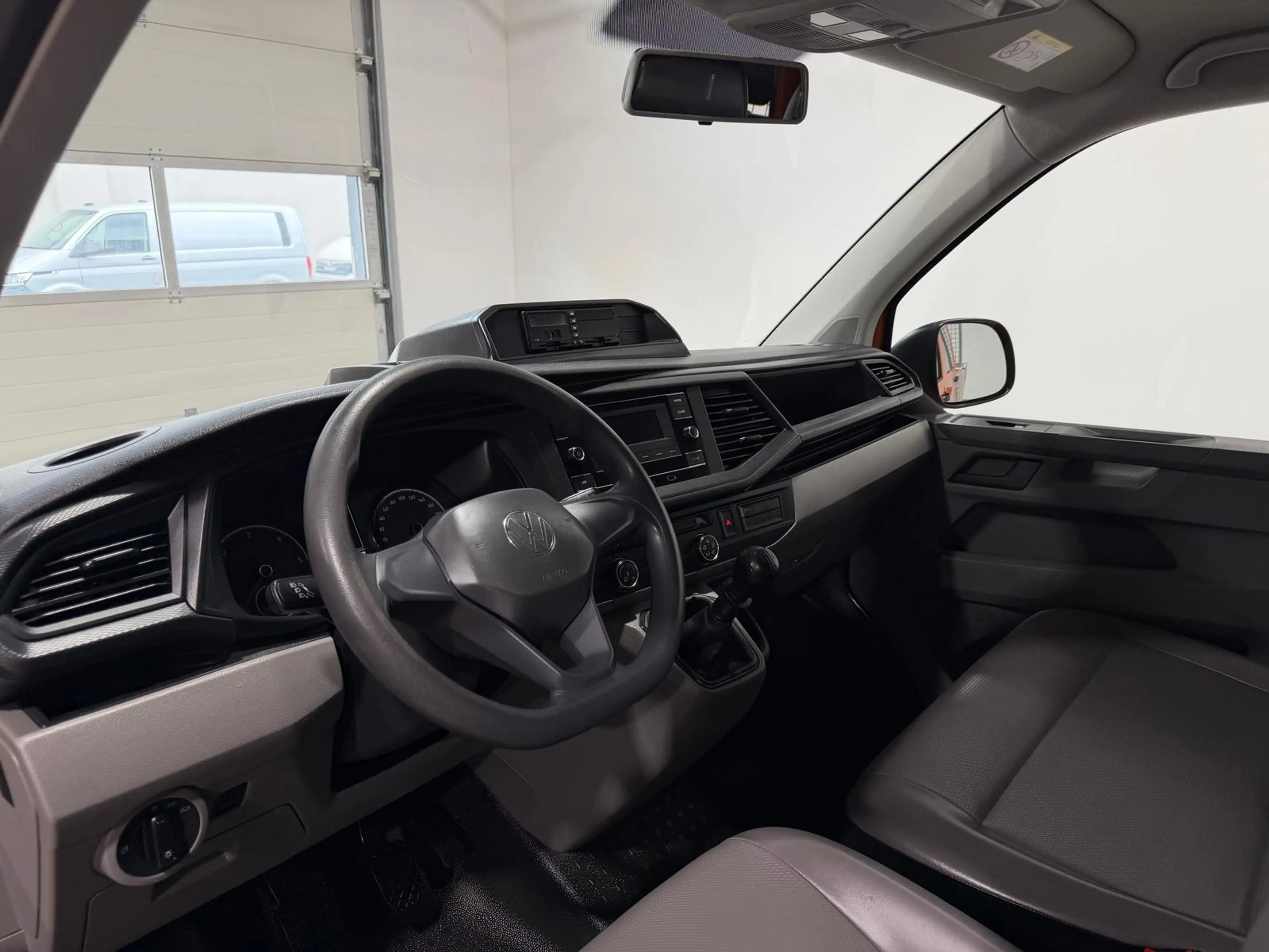 Volkswagen T6.1 Transporter T6.1 Pritsche-Doka (6-Si.),Klima,Radio,AHK — photo 11