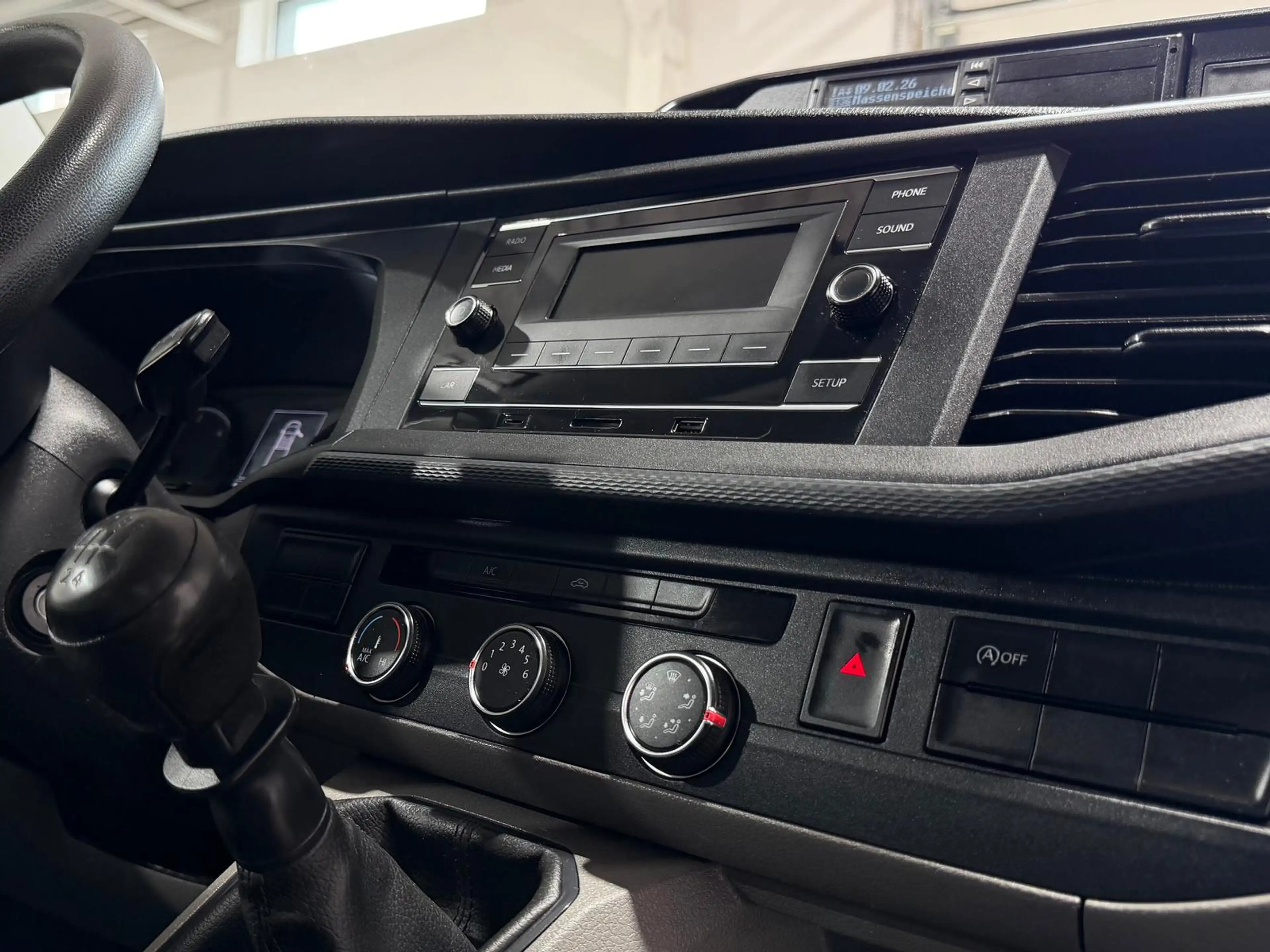 Volkswagen T6.1 Transporter T6.1 Pritsche-Doka (6-Si.),Klima,Radio,AHK — photo 9