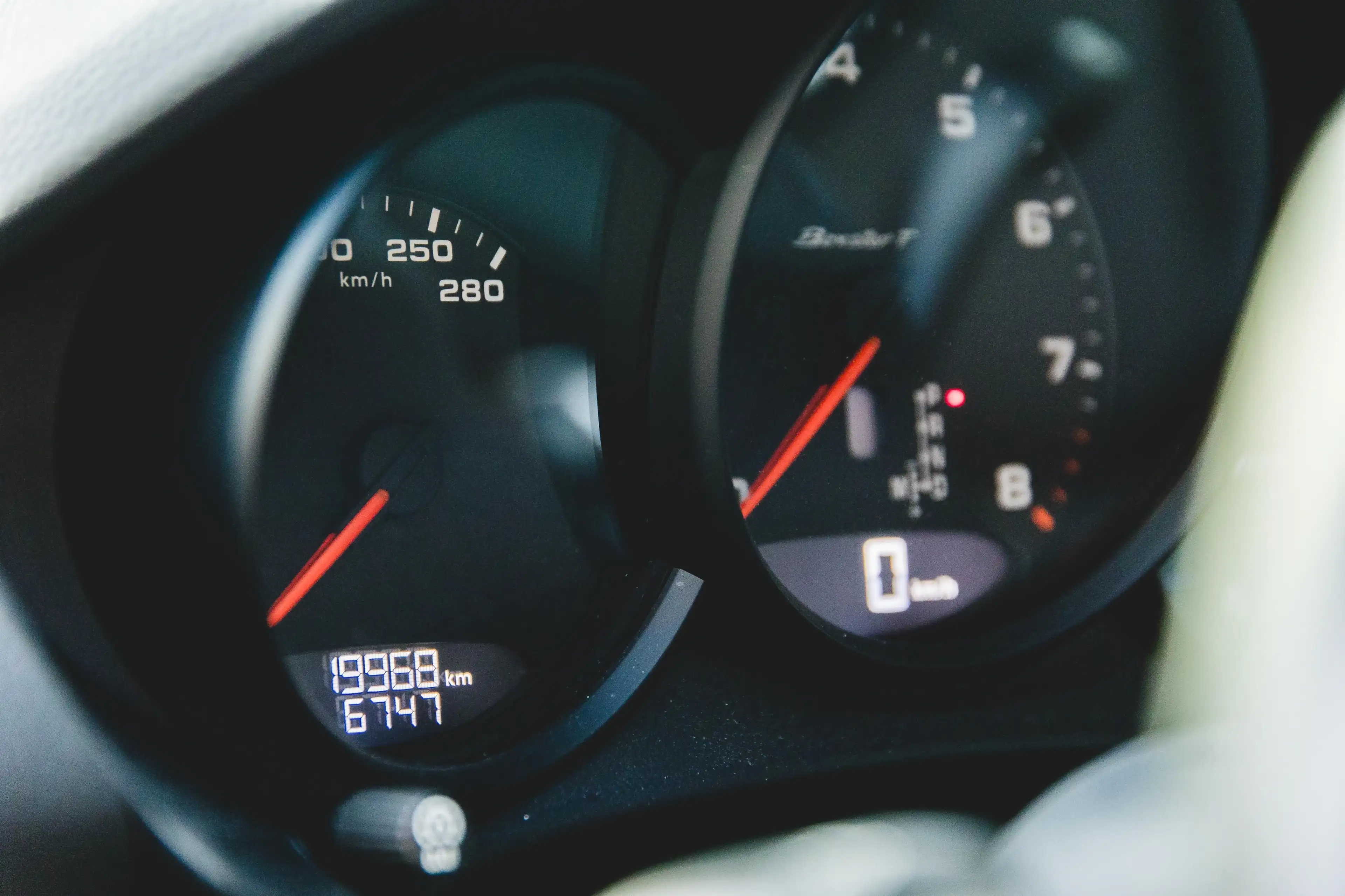 Porsche 718 2.0 T — photo 4