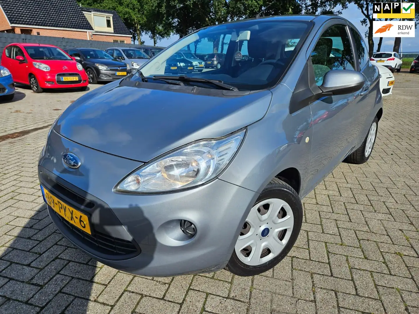 Ford Ka/Ka+ 1.2 Comfort start/stop. 2011. Airco/CV/Elektrische Grau - 1