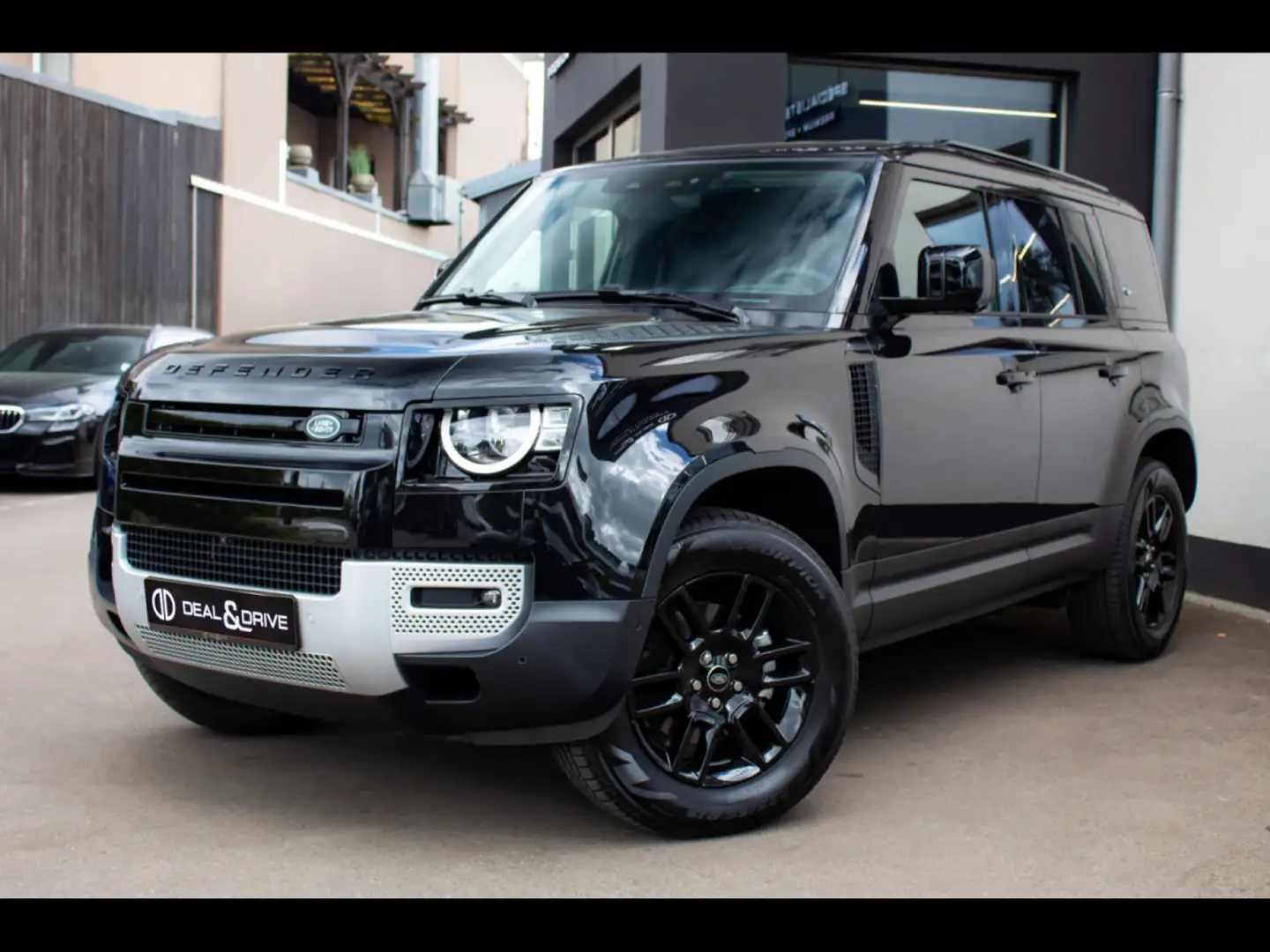 Land Rover Defender 110 D250 S AWD°6-SEAT°BLACK PACK°COLD CLIMATE°AHK Zwart - 1