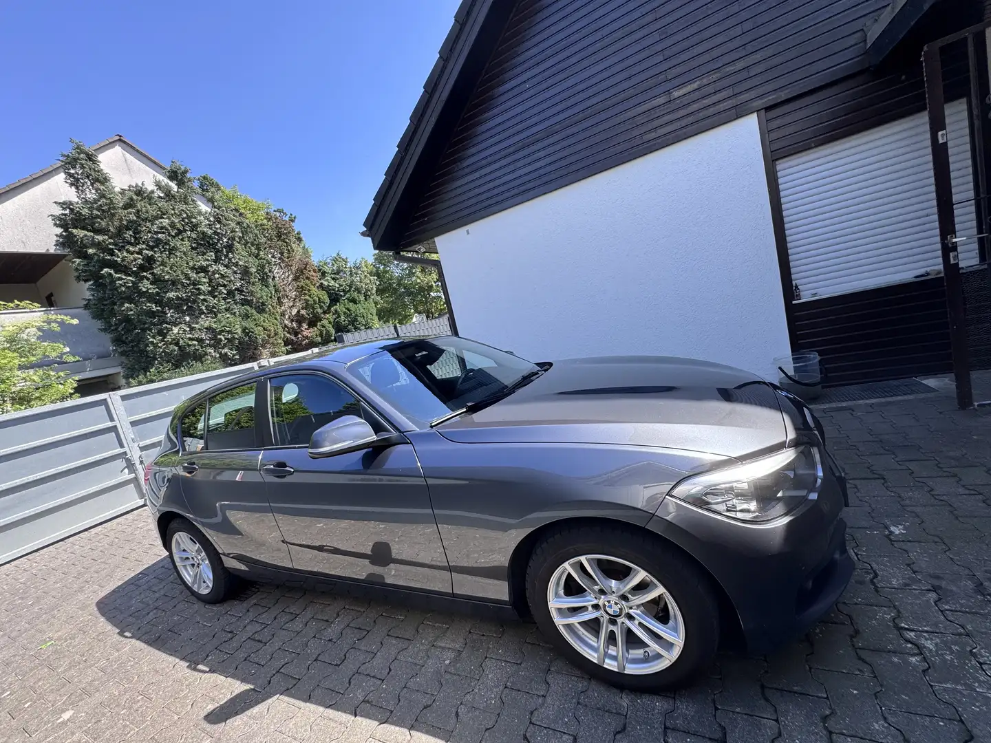 BMW 116 116 i Advantage Grau - 2