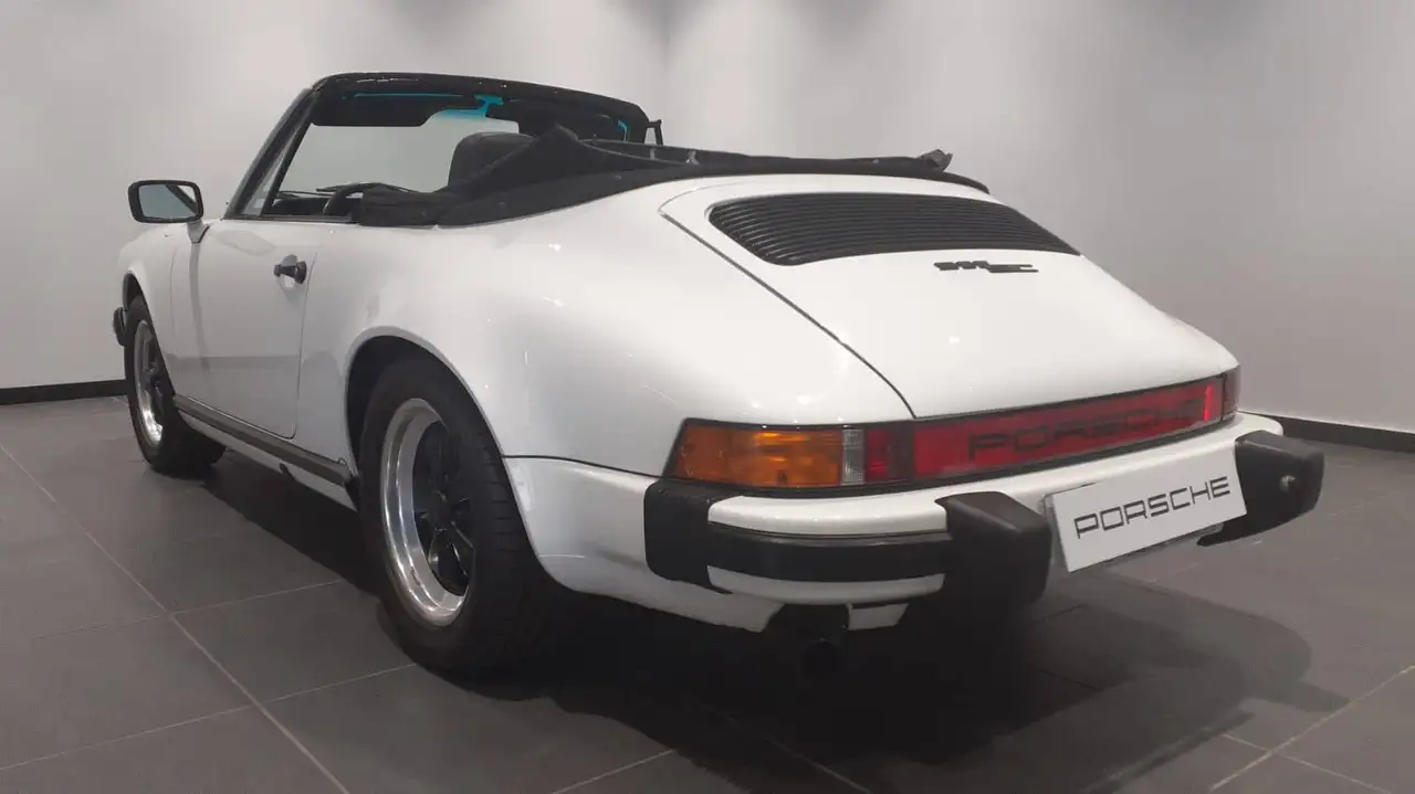 Porsche 911 3.2 Carrera Cabriolet, foto 4