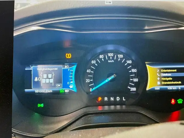 Ford Mondeo view 10